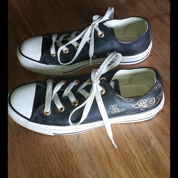 Convers - Picture 2 of 7